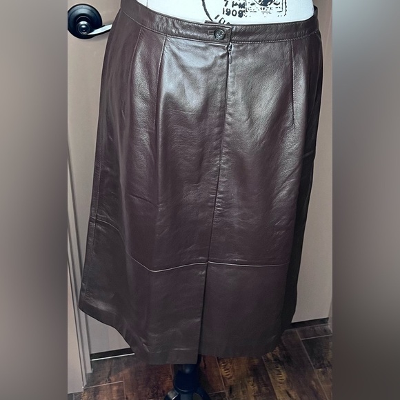 Talbots leather skirt - Picture 5 of 6